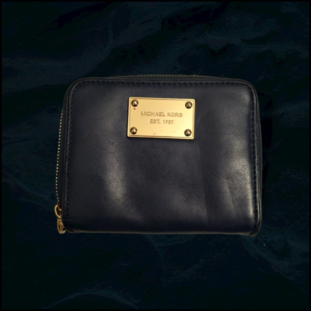 Vintage Authentic Michael Kors Wallet